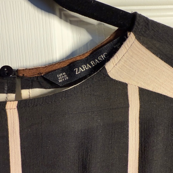 Zara Striped Short Sleeve Chiffon Blouse W/Flutter Sleeve (Brown Vertical Strip) - Picture 5 of 6